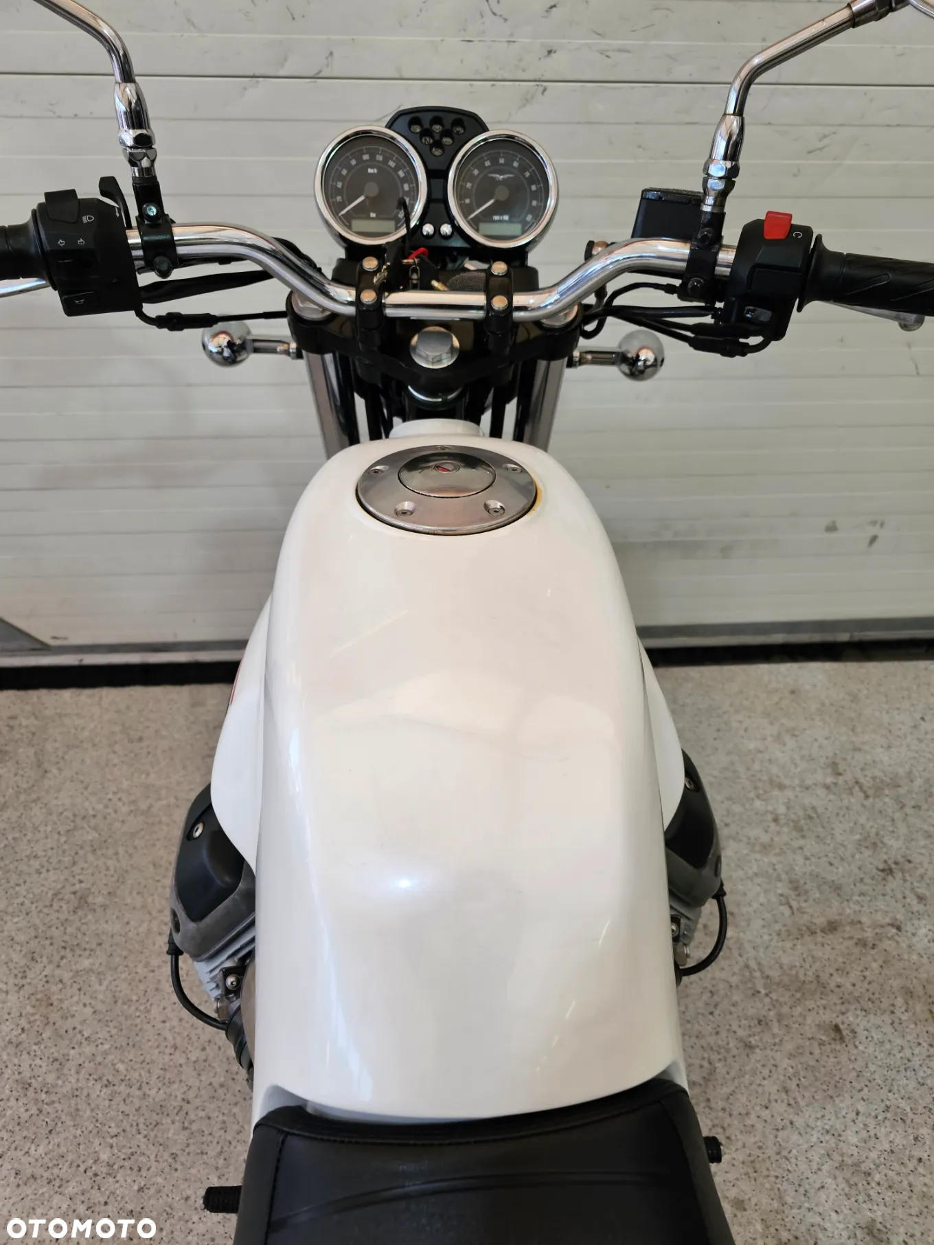 Moto Guzzi V7 - 32
