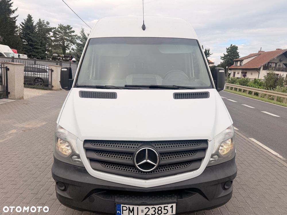 Mercedes-Benz Sprinter - 3