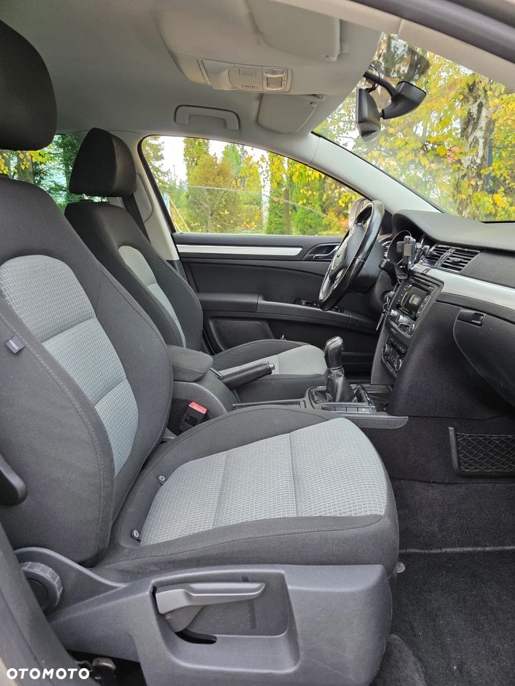 Skoda Superb Combi 1.6 TDI Green tec Ambition - 27