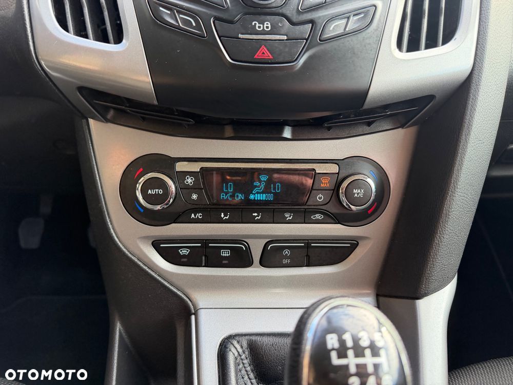 Ford Focus 1.6 TDCi DPF Titanium - 13