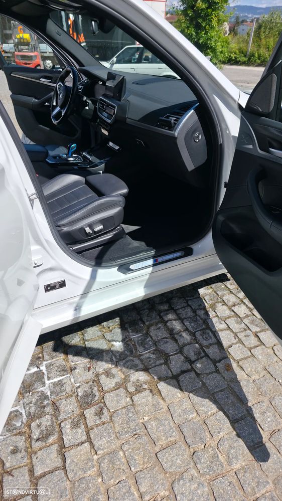 BMW iX3 - 15