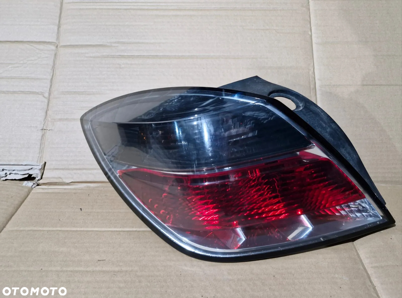 Lampa praw lewa tylna tył Opel Astra H III GTC 3 drzwi - 4