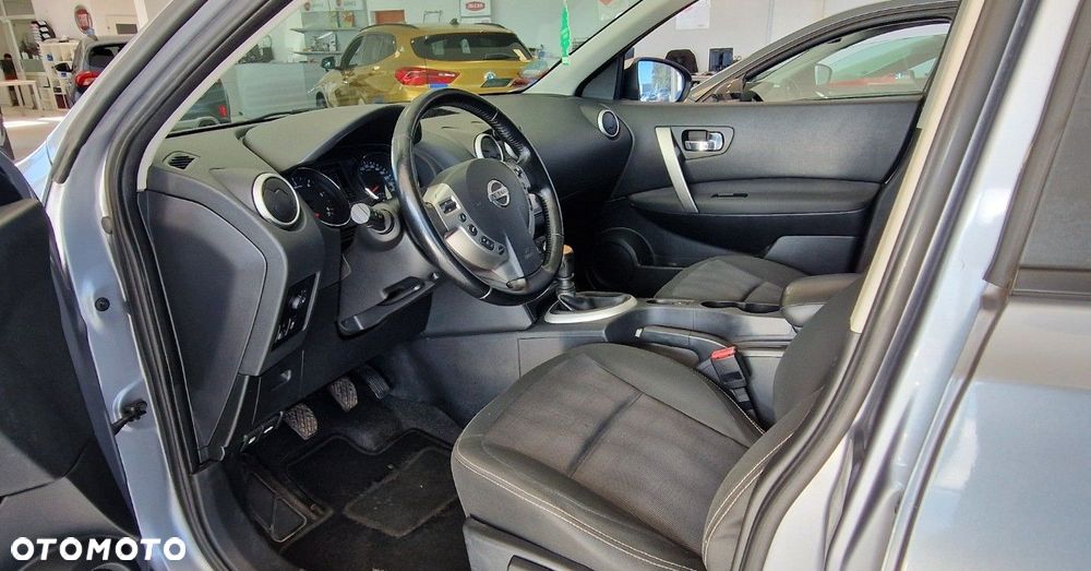 Nissan Qashqai - 12