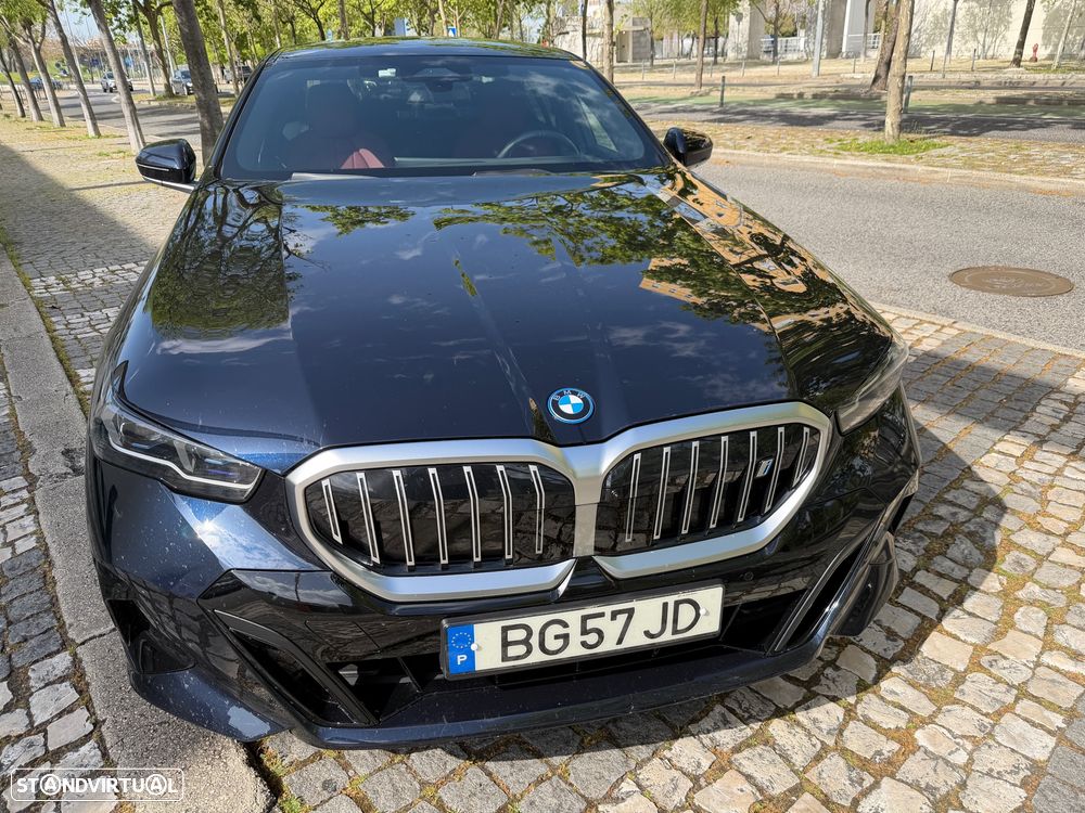 BMW i5 - 9