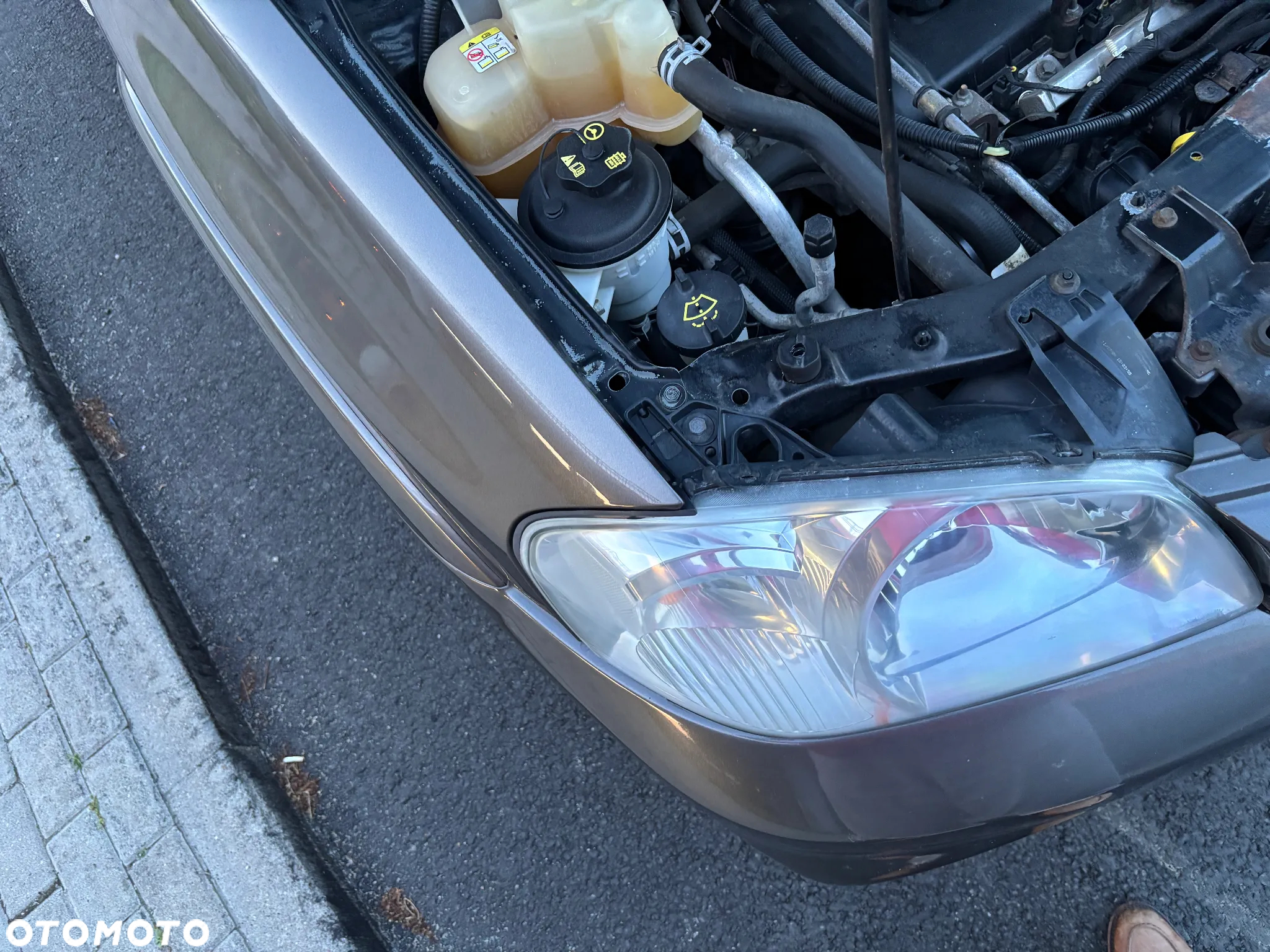 Mazda Tribute 2.3 Comfort - 33