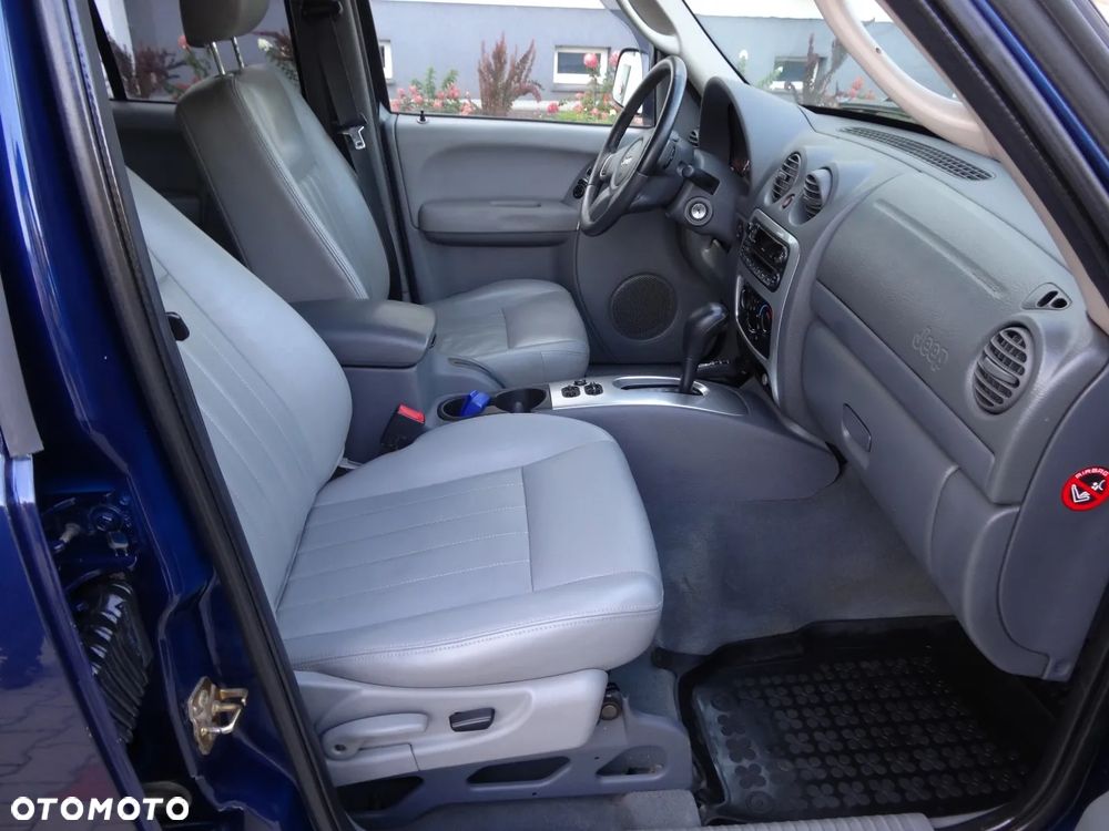 Jeep Cherokee 2.8 CRD Automatik Limited - 24