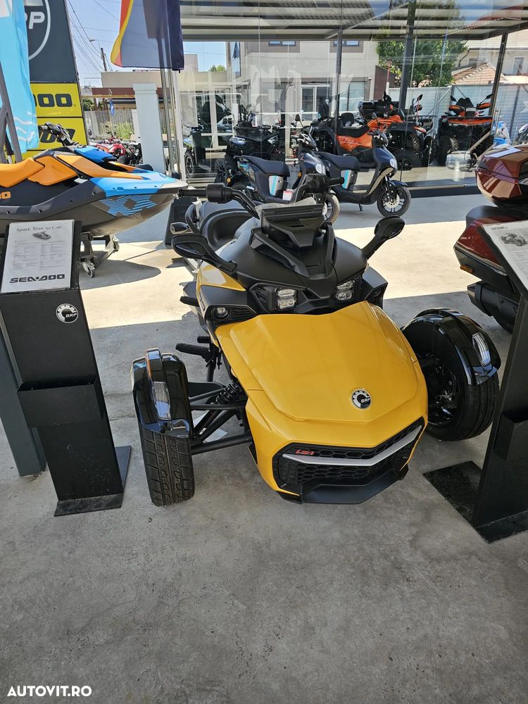 Can-Am Spyder - 5