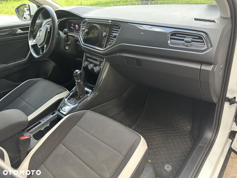 Volkswagen T-Roc 1.5 TSI GPF ACT Premium - 9