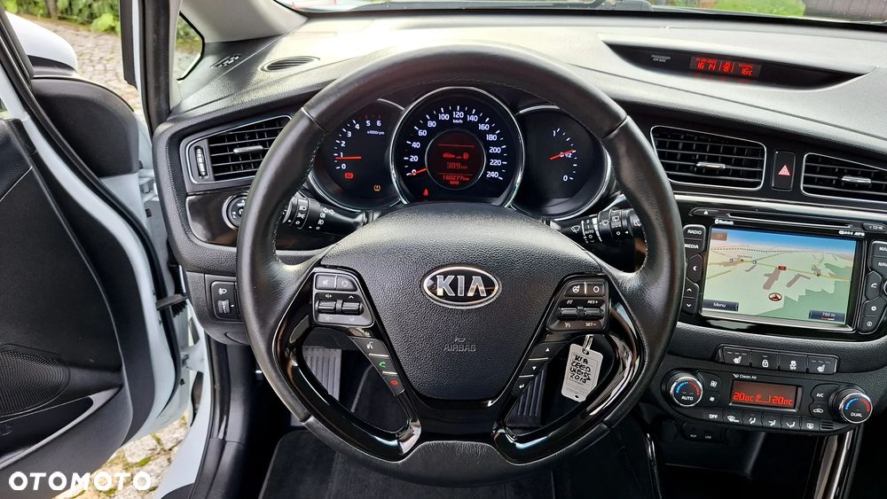 Kia Ceed 1.6 CRDi 128 ISG Spirit - 34