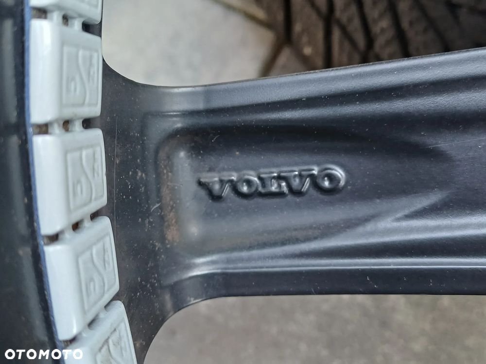 FELGI Z OPONAMI KOŁA ALUMINIOWE VOLVO V50 I R17 5X108 ET49 63,4mm OPONY 225/45 ZIMA 2024r NR15 - 12