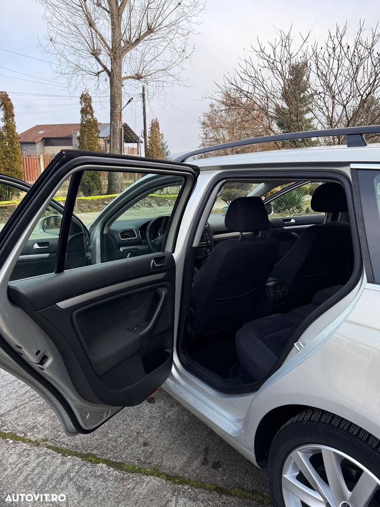 Volkswagen Golf 1.6 TDI DPF Exclusive - 5