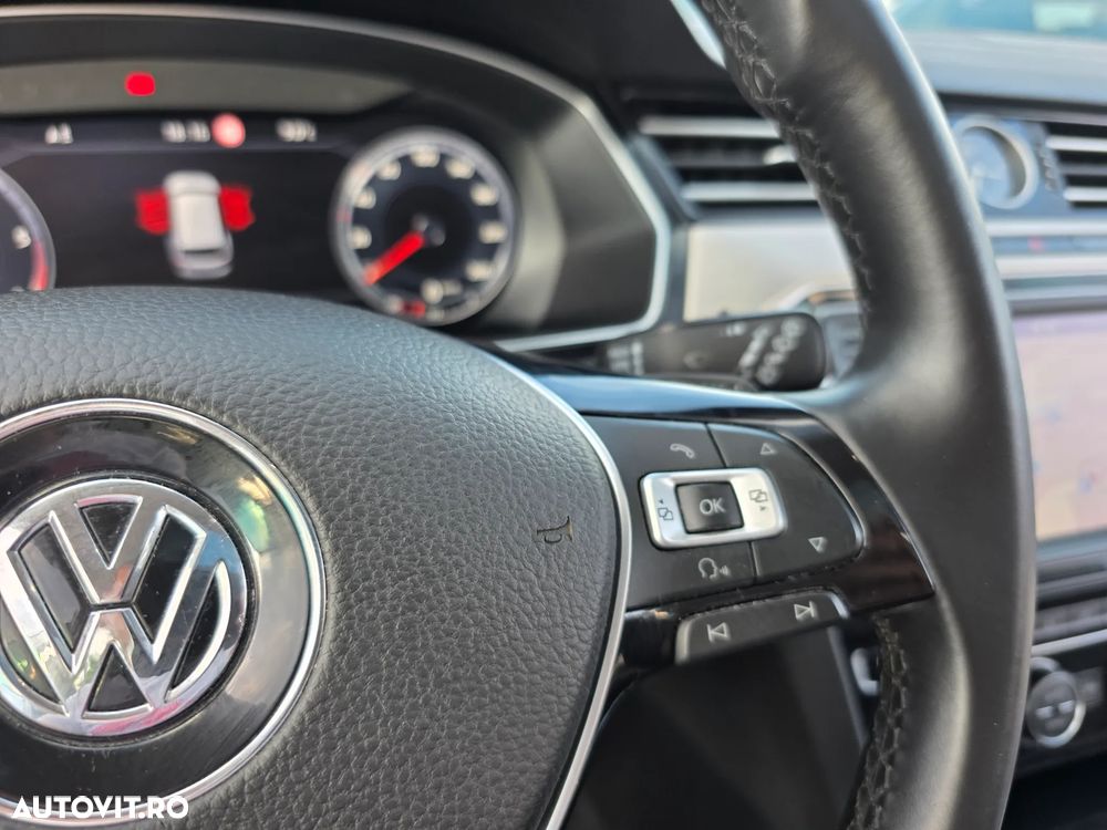Volkswagen Passat 2.0 TDI SCR 4Motion DSG Highline - 31