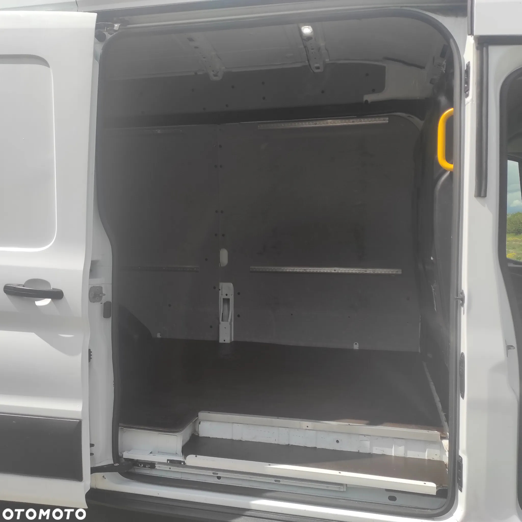 Ford Transit - 16