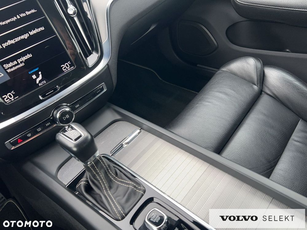 Volvo S60 T5 AWD R-Design - 17