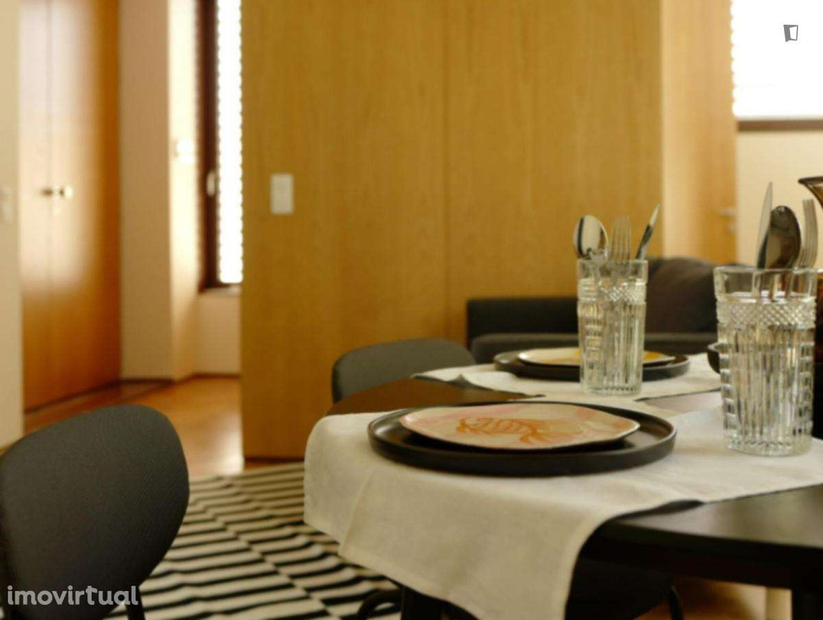 Quarto - localizado em Paranhos Porto - Grande imagem: 3/12