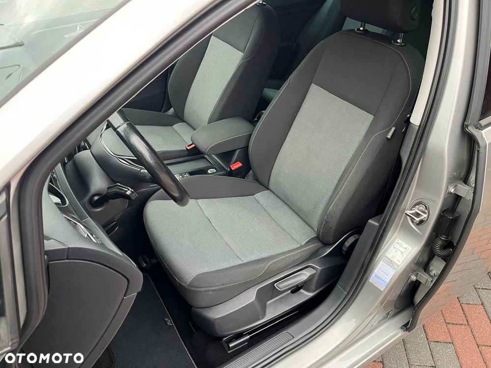 Volkswagen Golf 1.6 TDI DPF BlueMotion Technology Comfortline - 7