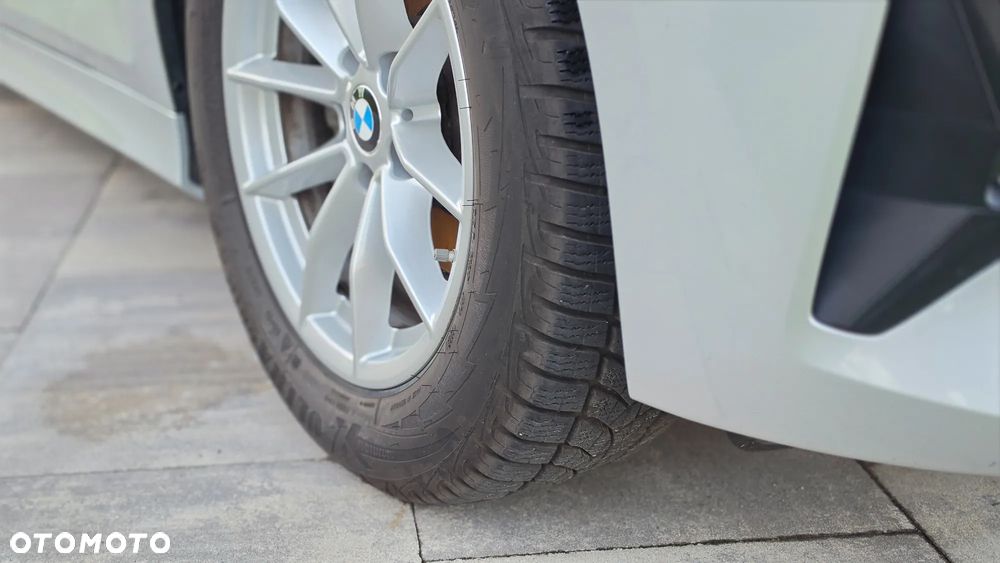 BMW Seria 3 318d Edition M Sport Shadow - 32
