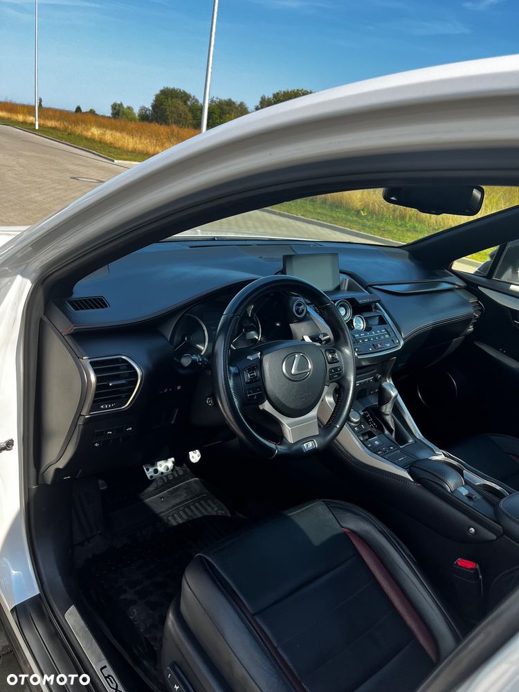 Lexus NX 300h F Sport AWD - 19