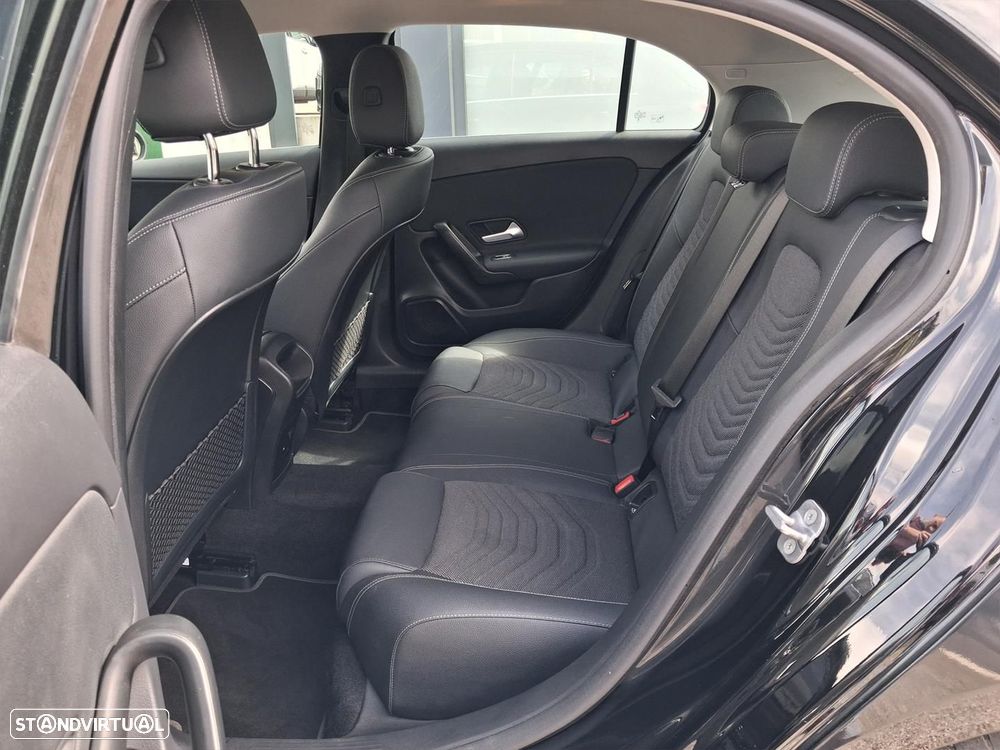 Mercedes-Benz A 200 Standard - 11