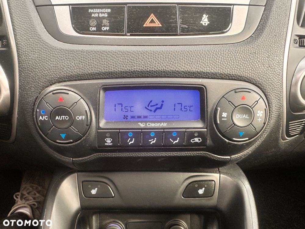 Hyundai ix35 2.0 Premium 2WD - 19