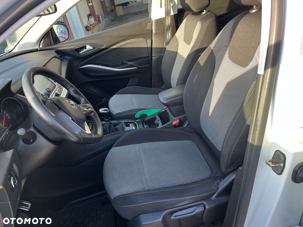 Opel Grandland X 1.2 T GPF Design Line S&S - 7