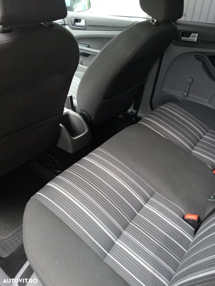 Ford Focus - 7