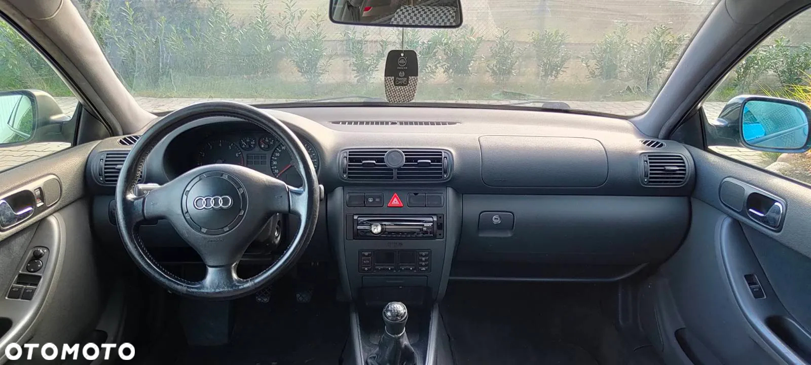 Audi A3 1.6 Ambiente - 9