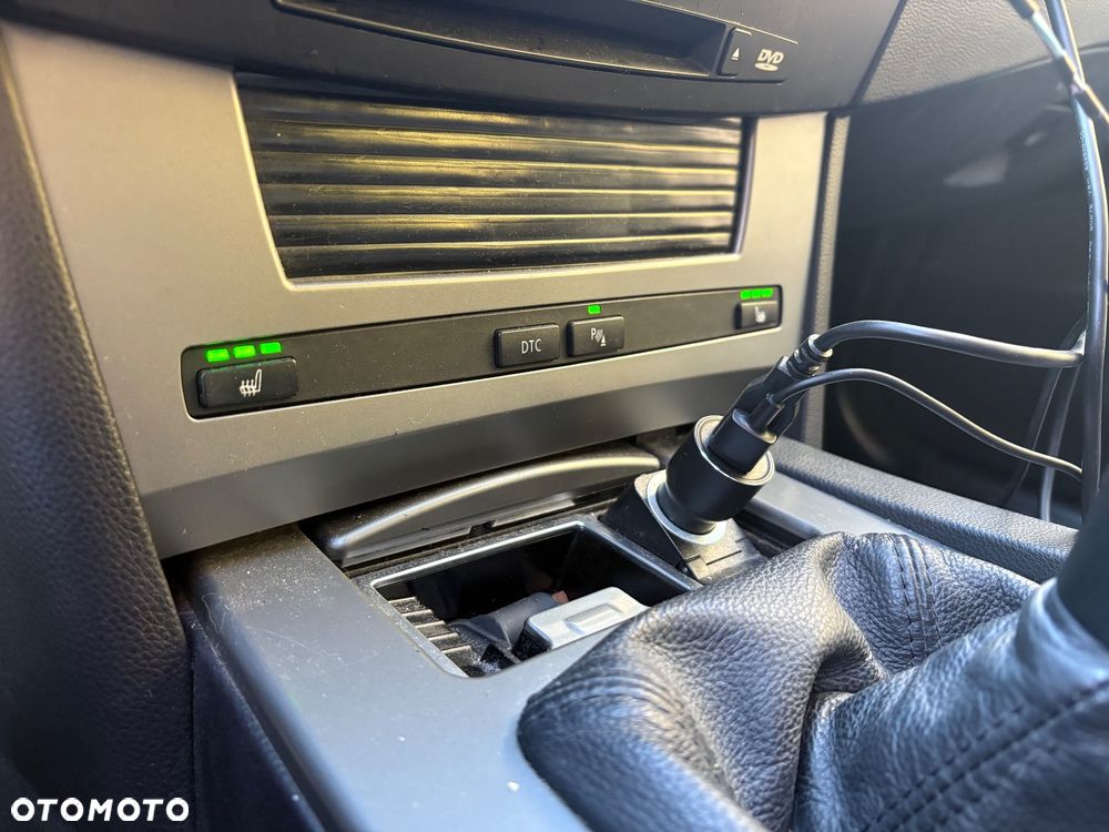 BMW Seria 5 520d - 27