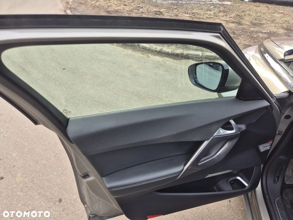 Citroën DS5 1.6 THP SoChic - 22