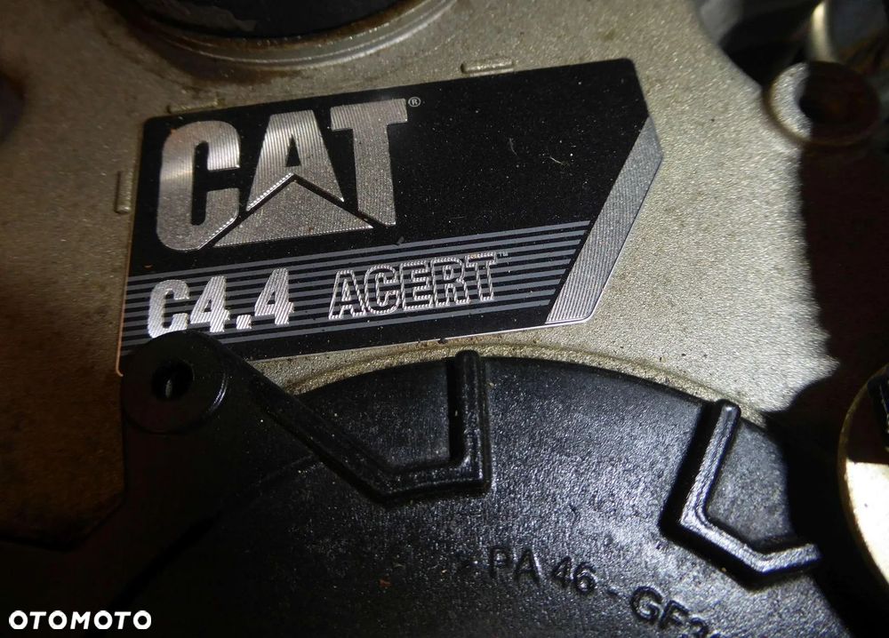 Caterpillar 432 F2 4-cylindrowy - 40