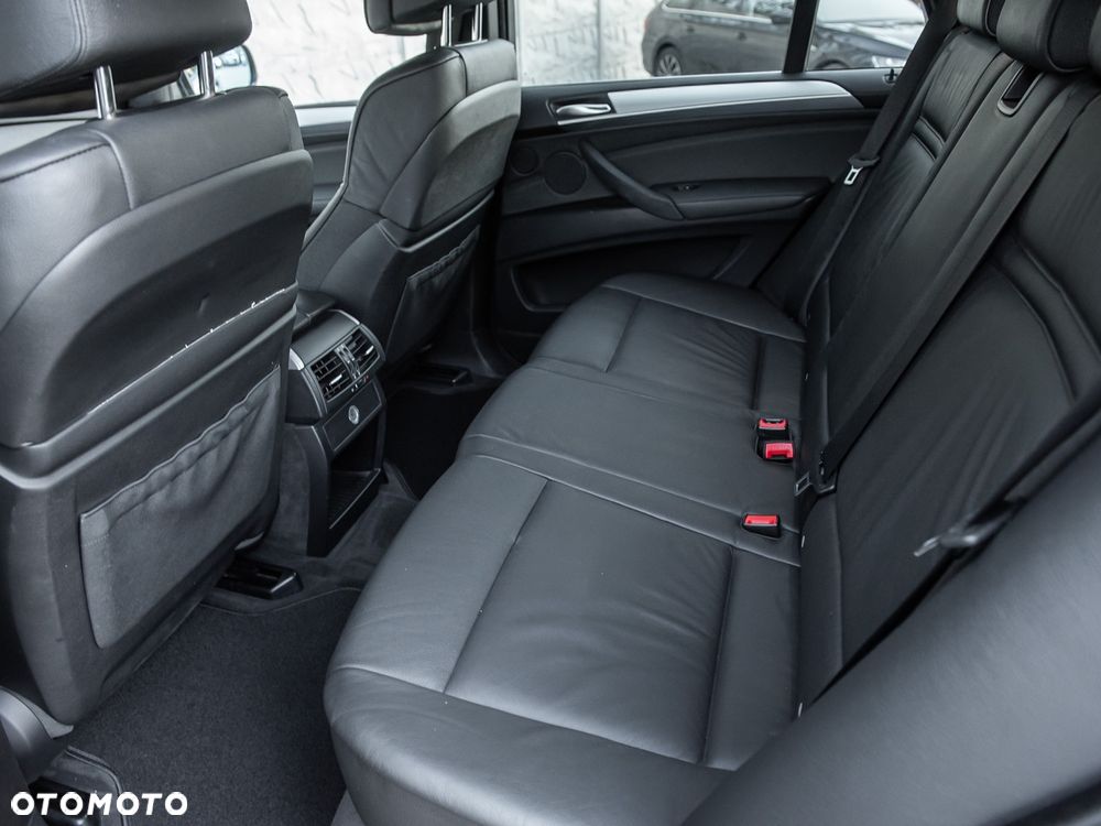 BMW X5 xDrive35d - 27