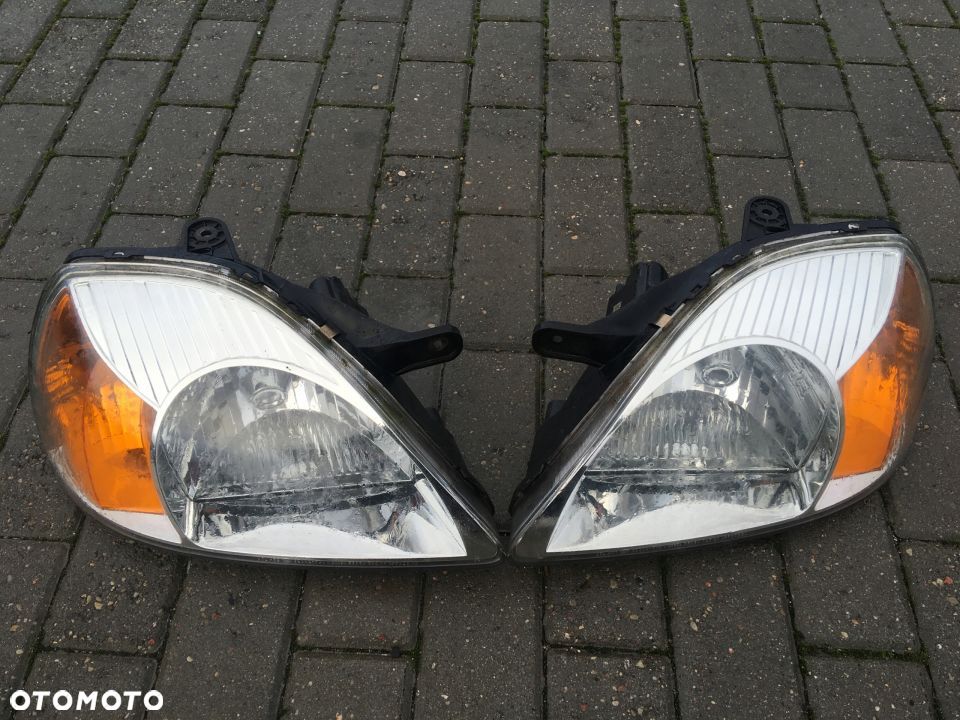 KIA RIO II LAMPA PRAWA PRZÓD ORYGINAŁ EUROPA - 1