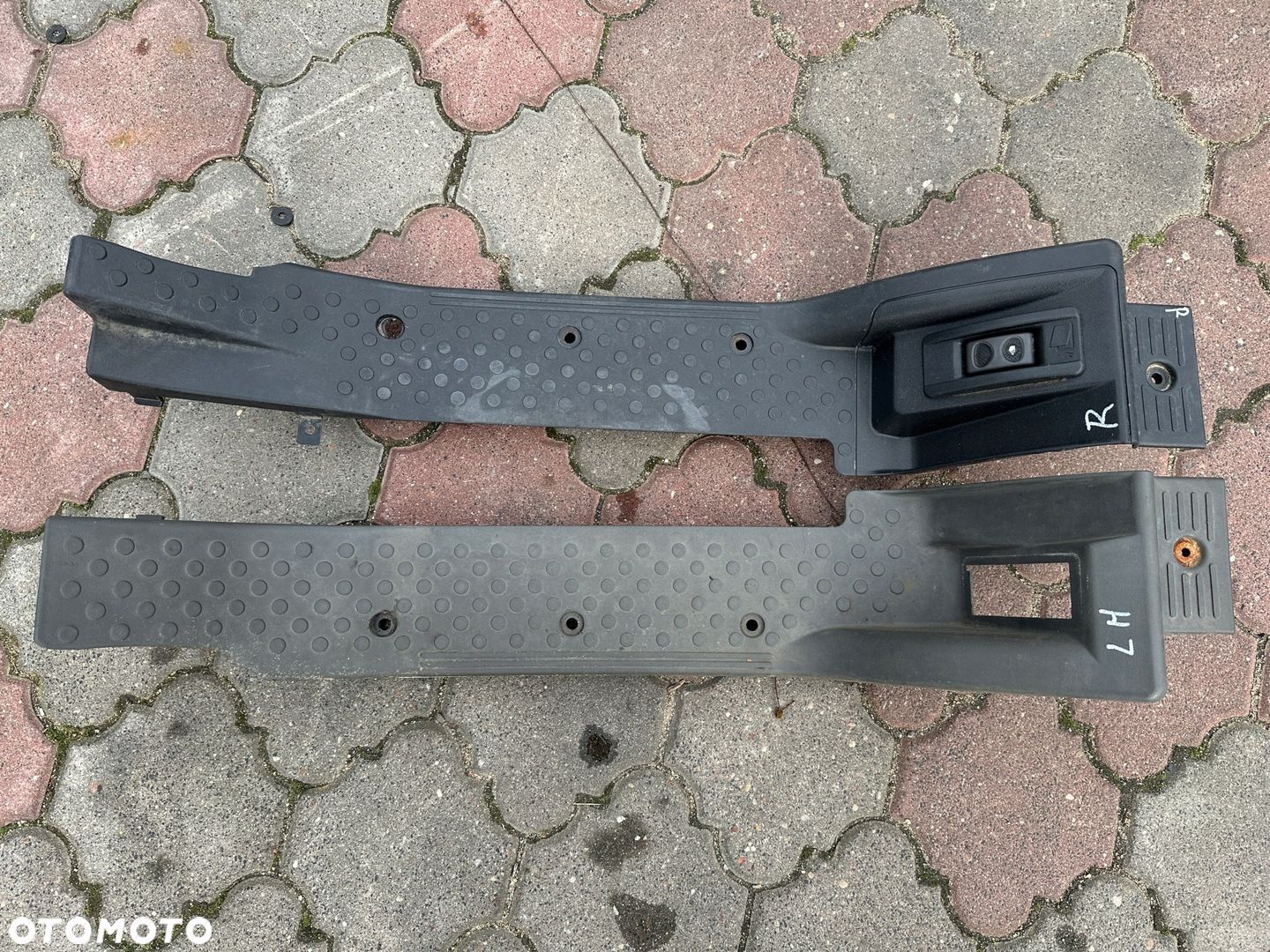 Próg Osłona Listwa Progowa Iveco Stralis euro 5 504003567 504095327 - 1