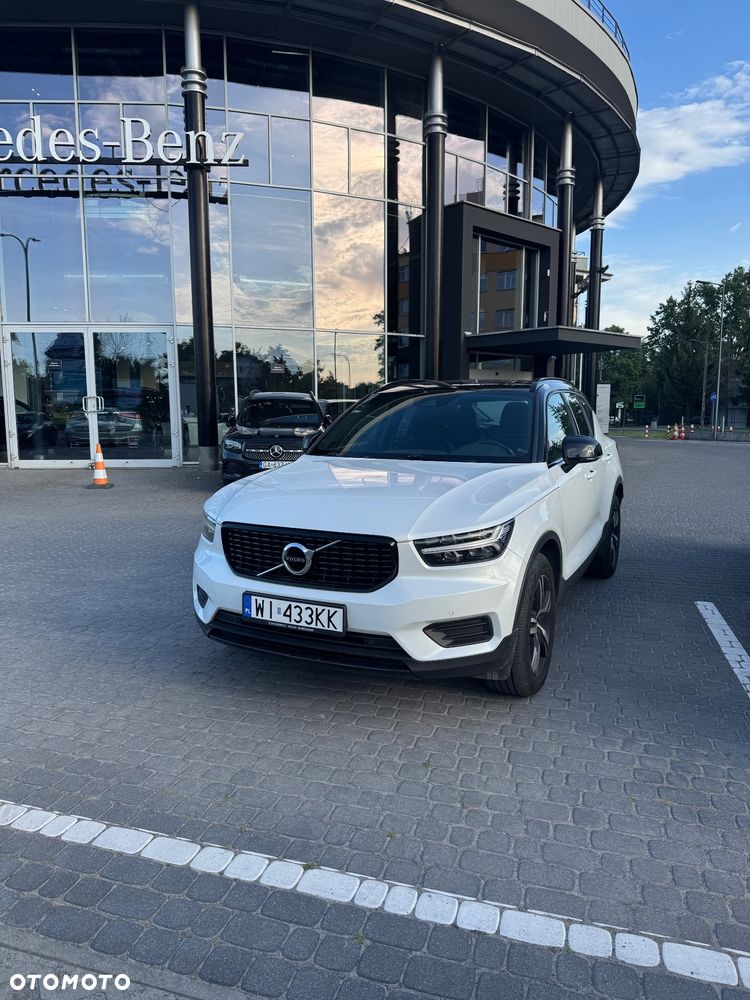 Volvo XC 40 T3 R-Design - 2