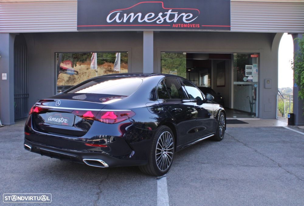 Mercedes-Benz E 300 de AMG Line - 4