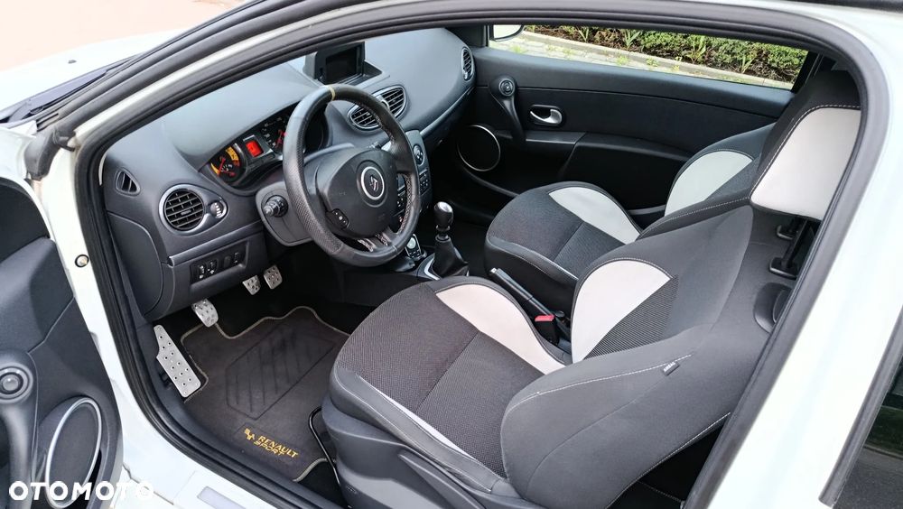Renault Clio 2.0 16V Sport - 8