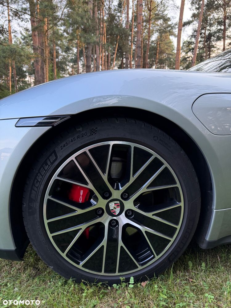 Porsche Taycan 4S Performance Plus - 13