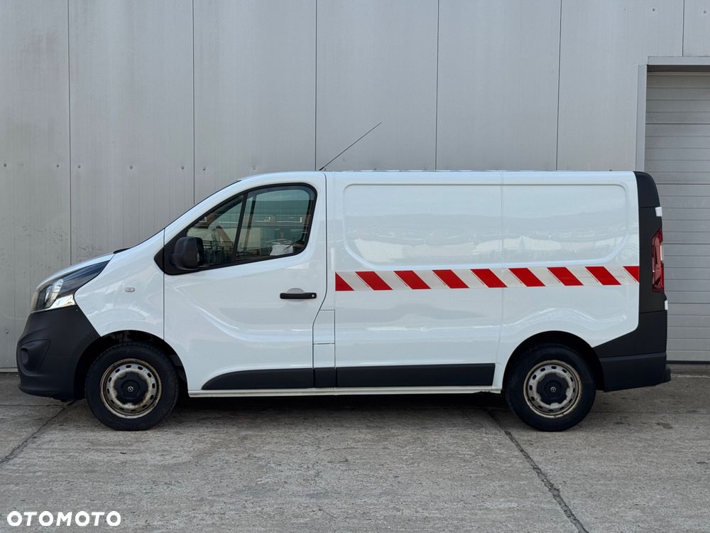 Opel Vivaro - 8