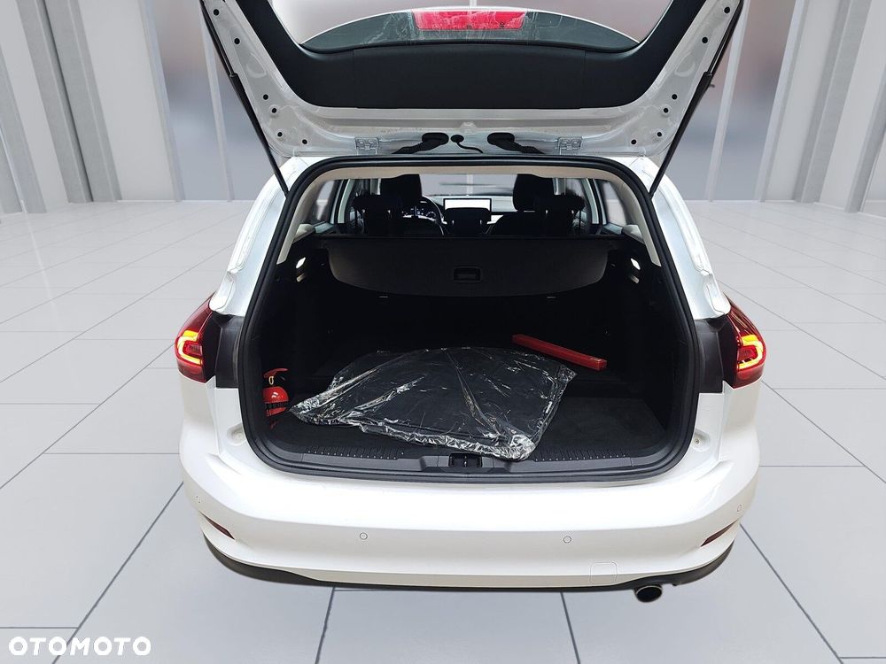 Ford Focus SW 1.5 EcoBlue Titanium - 19