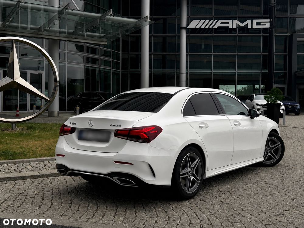 Mercedes-Benz Klasa A 220 4Matic 7G-DCT AMG Line - 2
