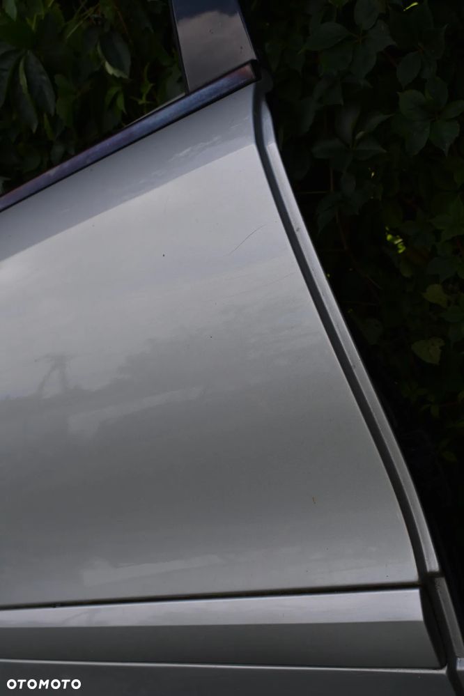 MERCEDES W211 KOMBI DRZWI TYLNE TYŁ PRAWE 744 - 9