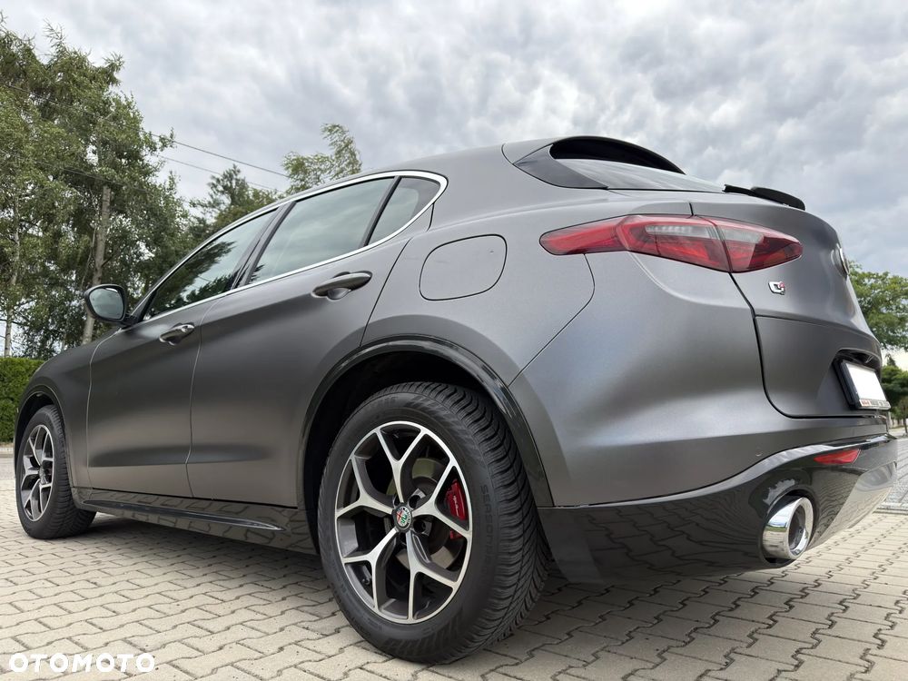 Alfa Romeo Stelvio 2.0 Turbo TI Q4 - 6