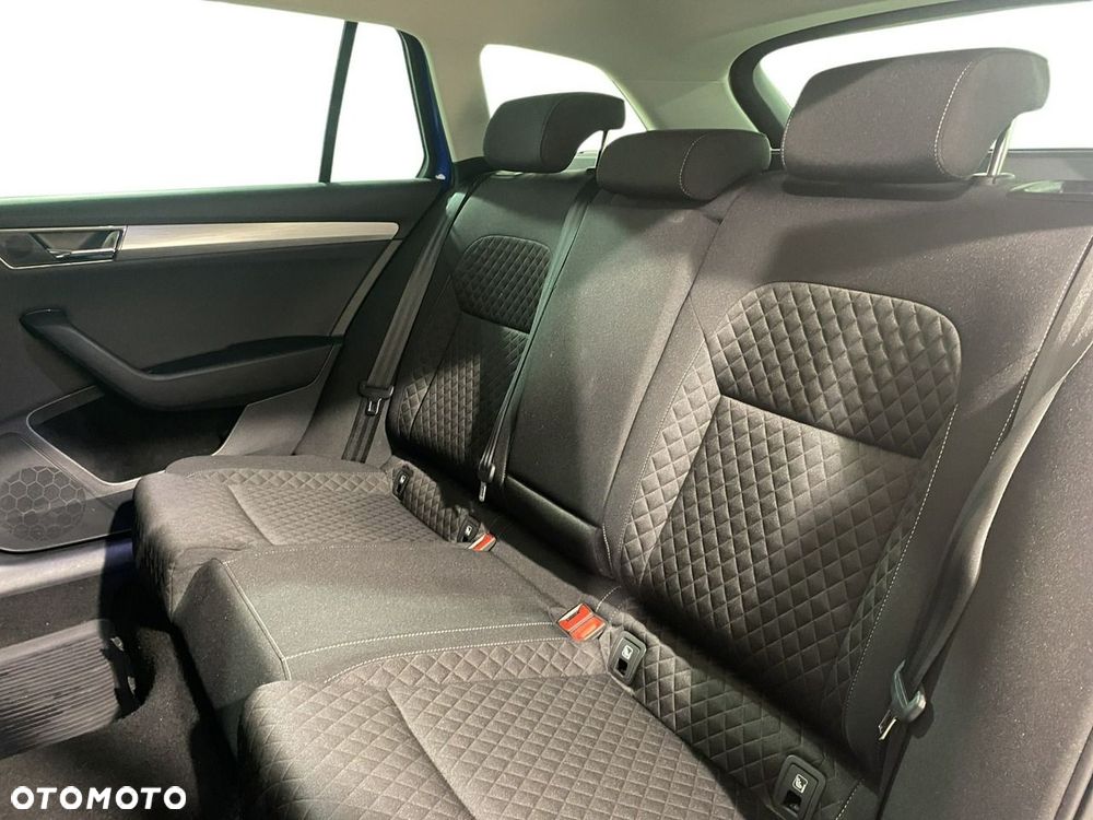 Skoda Superb 2.0 TDI SCR Ambition DSG - 12