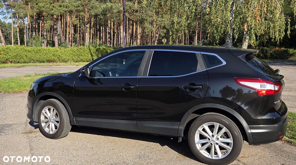 Nissan Qashqai 1.5 dCi DPF acenta - 23