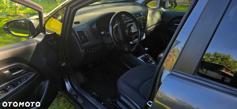 Kia Rio 1.2 XL Business Line - 20