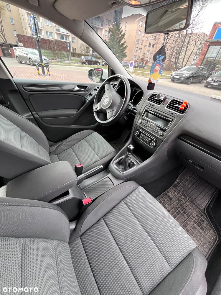 Volkswagen Golf - 8