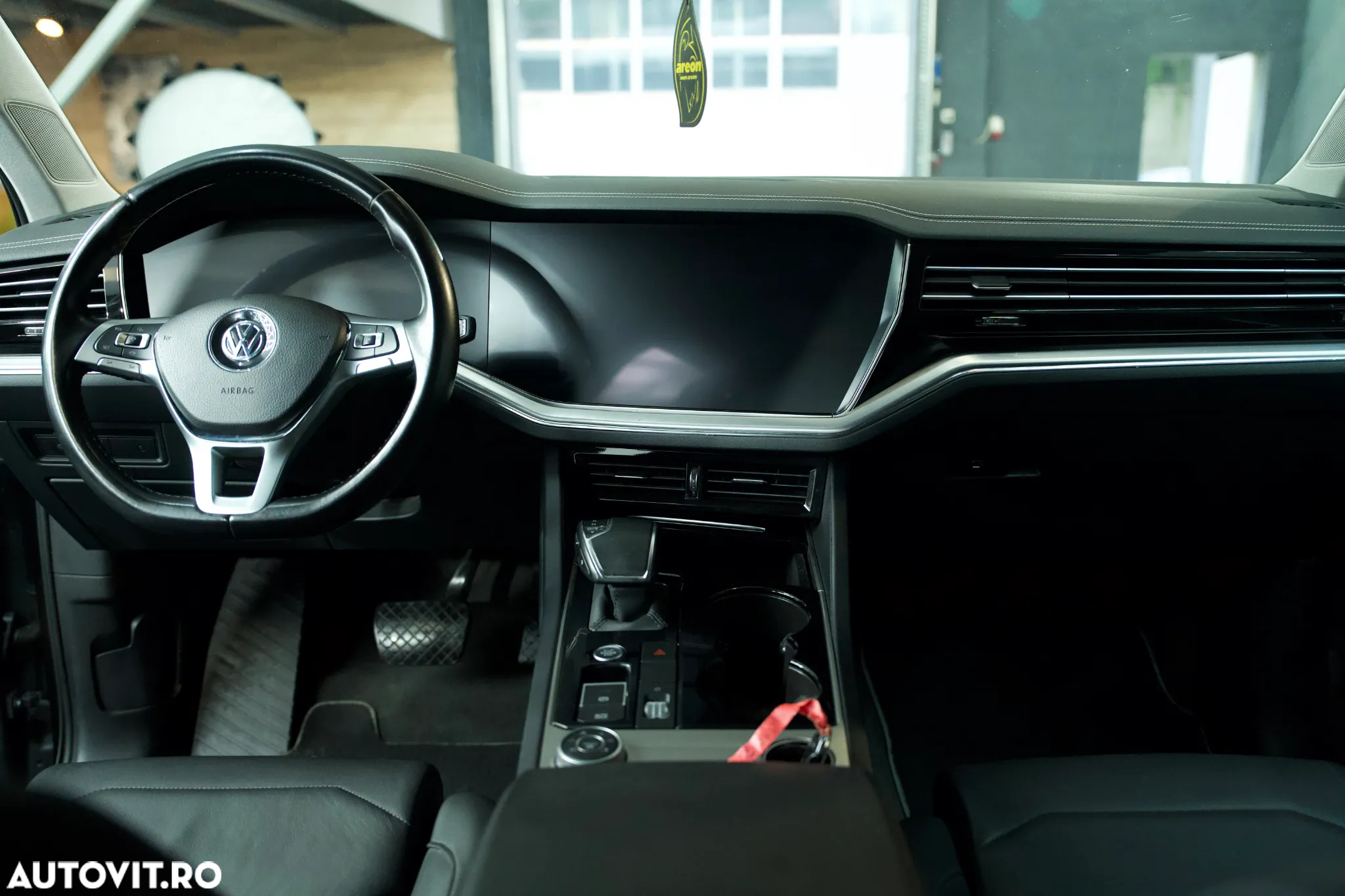 Volkswagen Touareg - 18