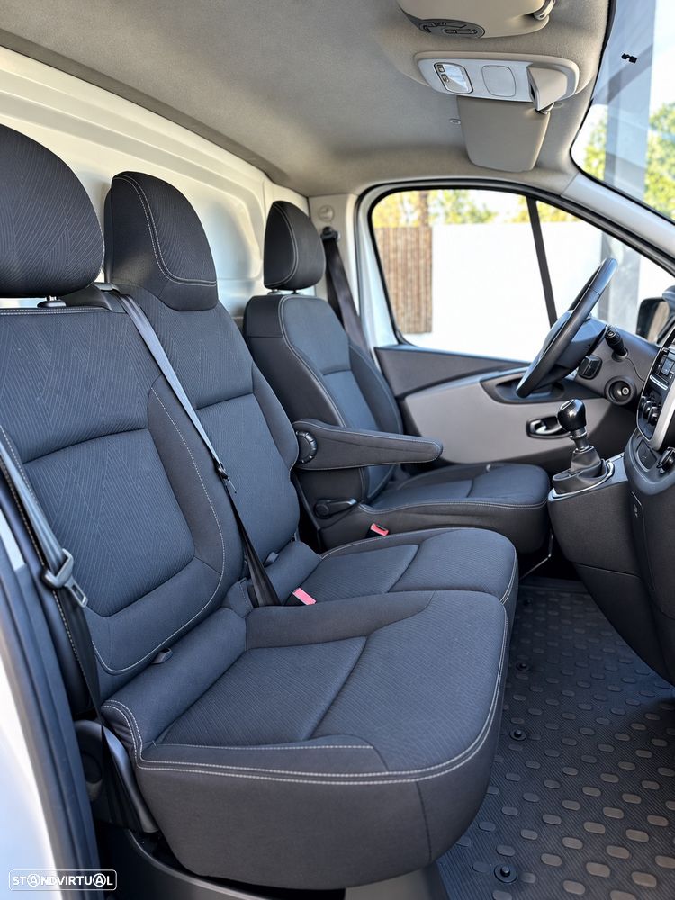 Renault Trafic Grand Combi Expression - 12