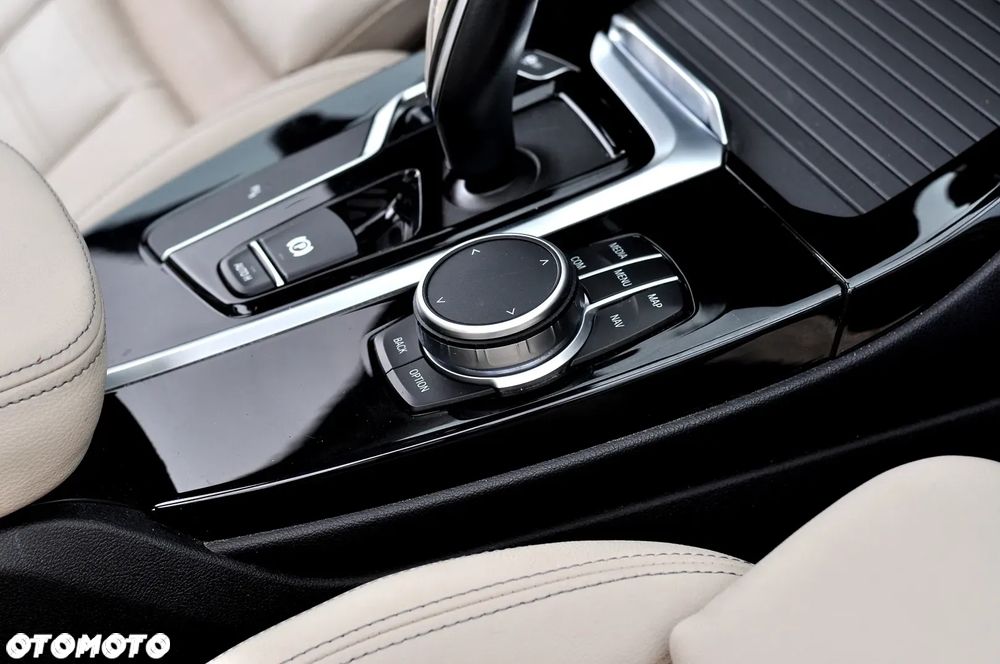 BMW X3 sDrive18d MHEV xLine - 26