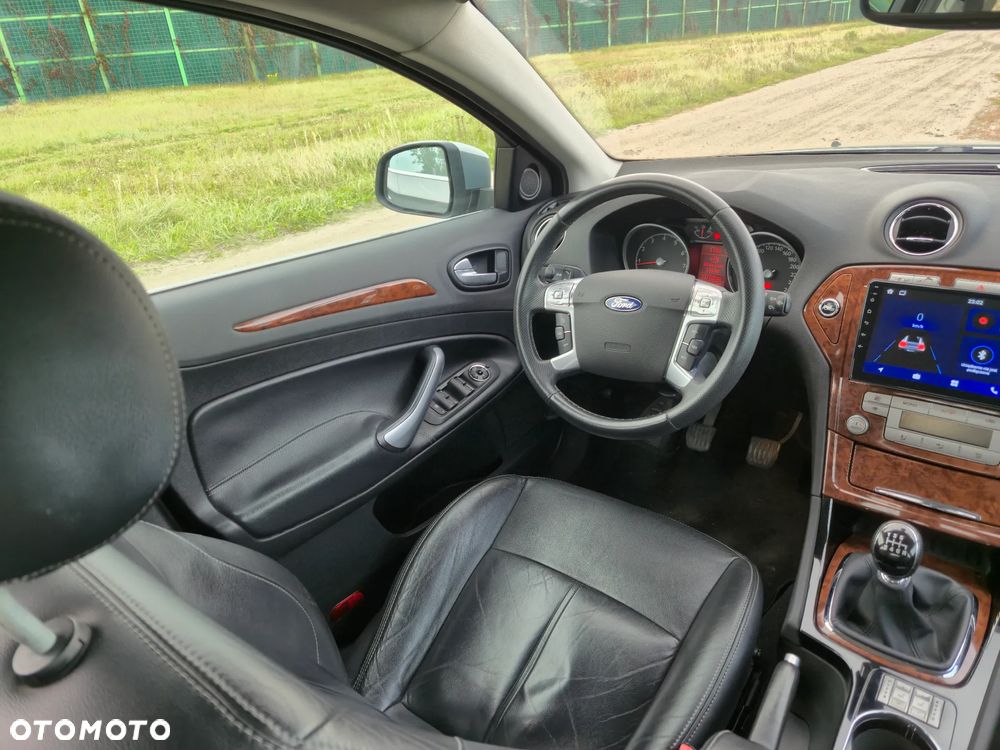 Ford Mondeo 2.5 Ghia X - 20